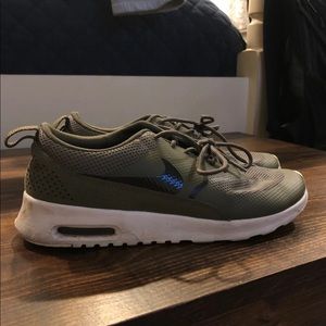 Nike tennis shoes